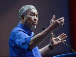 Ada masalah jumpa pemimpin bukan media sosial – Ahmad Zahid