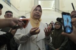 Nak bayar ‘seringgit-seringgit’, anggap derma kepada PKR – Zuraida