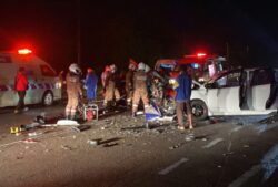 Lima sekeluarga maut kereta bertembung MPV