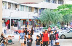 Ramai orang Sabah, Sarawak serbu Jalan Masjid India