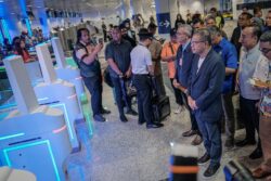 Kod QR sistem pelepasan KLIA sepantas empat saat