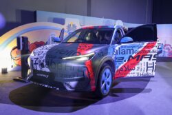 EON sedia bilik pameran utama Proton e.MAS di Glenmarie