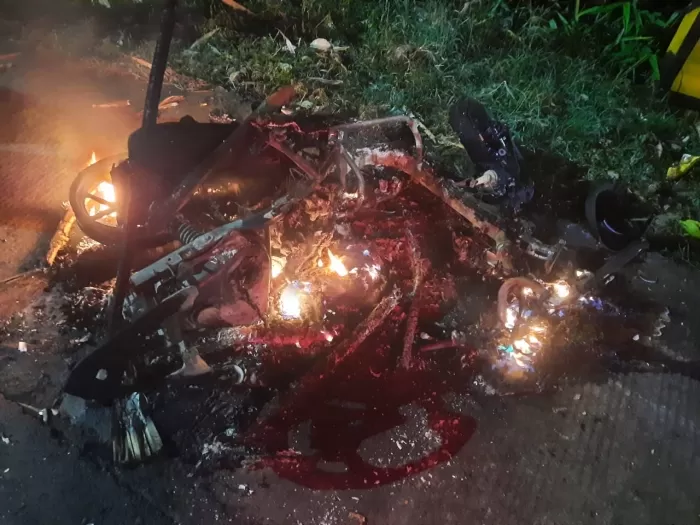 Motosikal curi jadi ‘mangsa’, dibakar penduduk