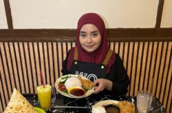 Noor Umi teruskan legasi bisnes nasi lemak nenek, ibu