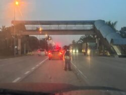 Depan ada jejantas, tetapi gadai nyawa lintas jalan hantar anak sekolah