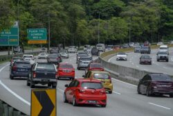 Trafik ke ibu negara perlahan, rekod 1.82 juta kenderaan