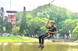 Atasi akrofobia melalui aktiviti ‘zipline’